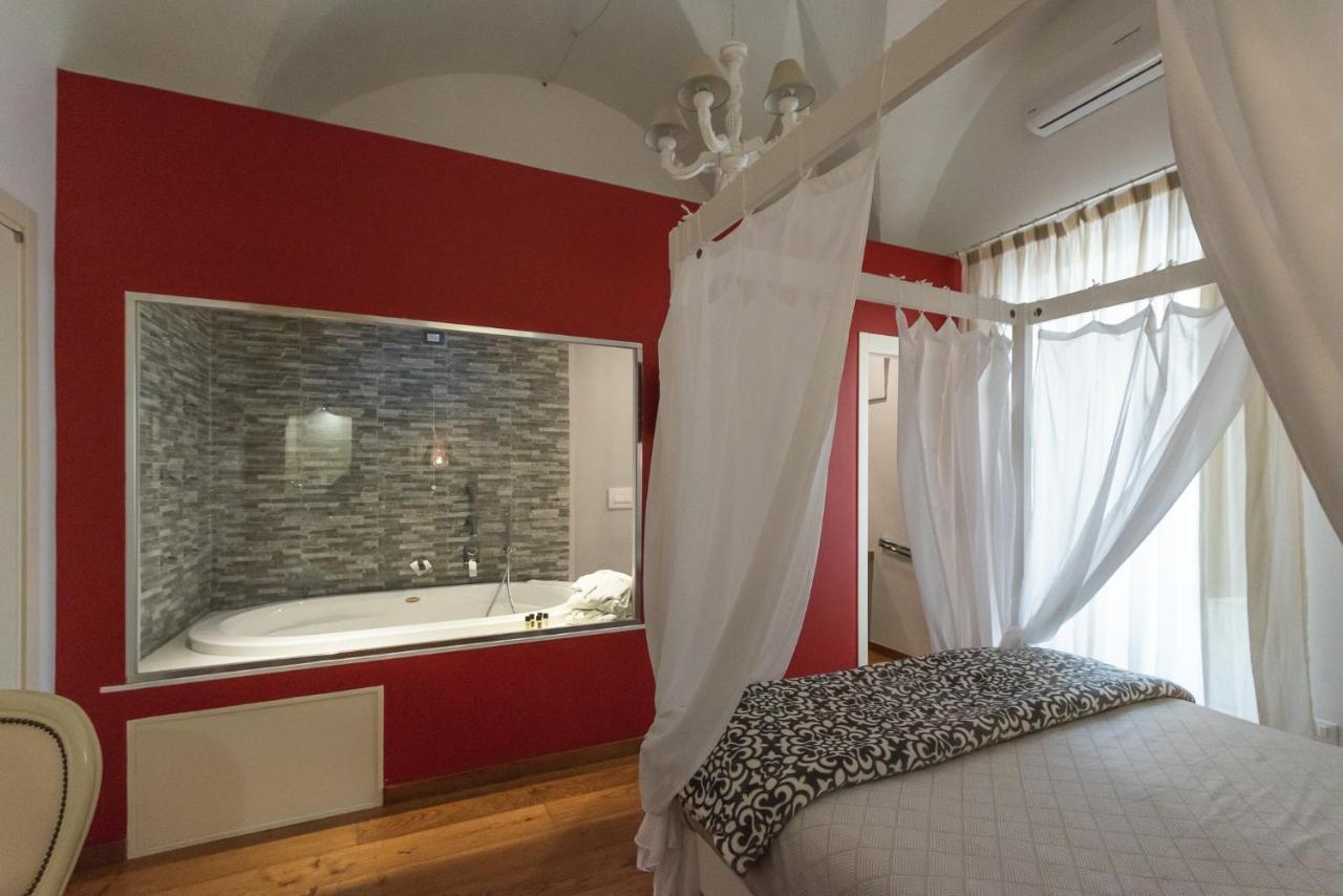 Le Nicchie Luxury Rooms Lecce Exterior foto