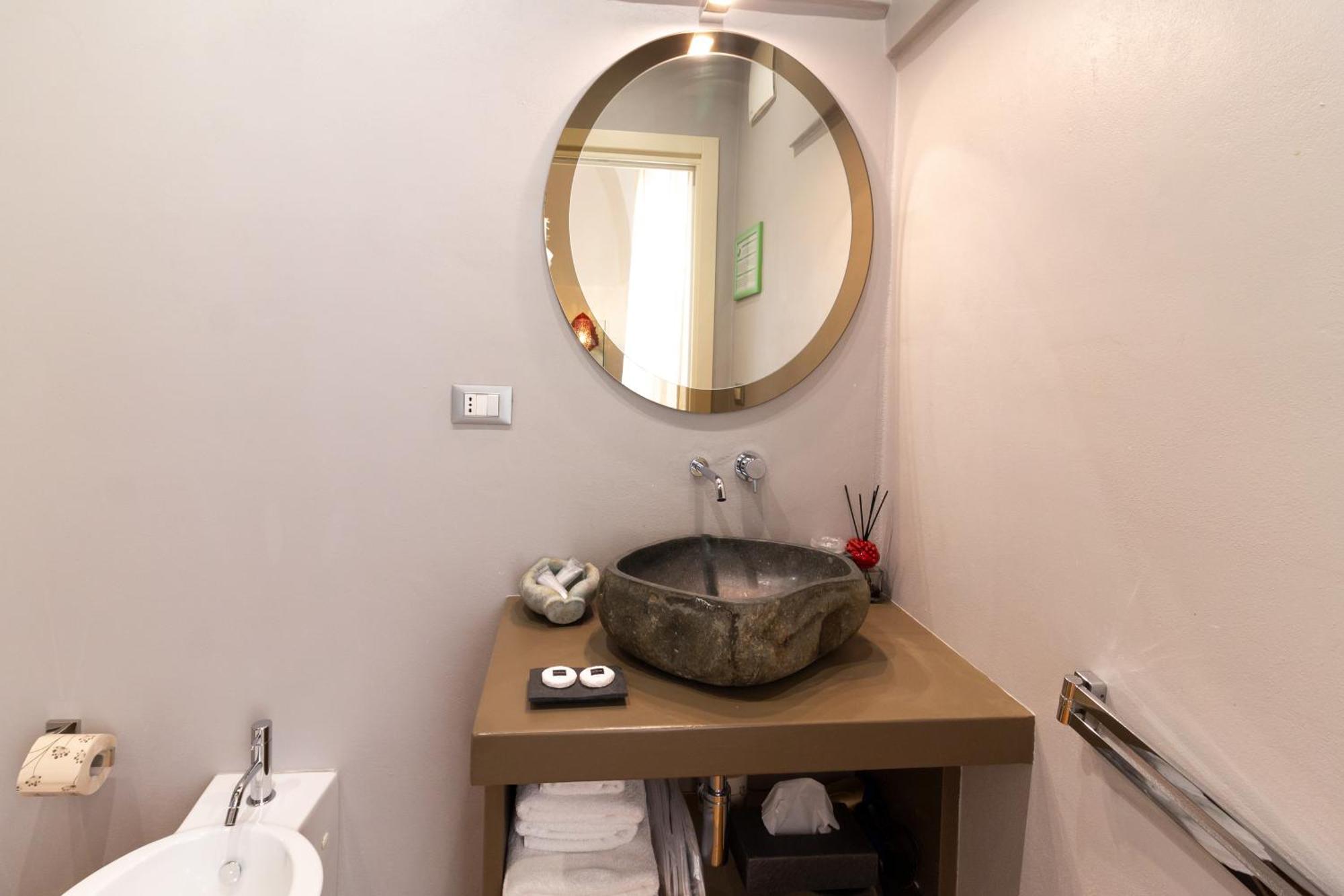 Le Nicchie Luxury Rooms Lecce Exterior foto