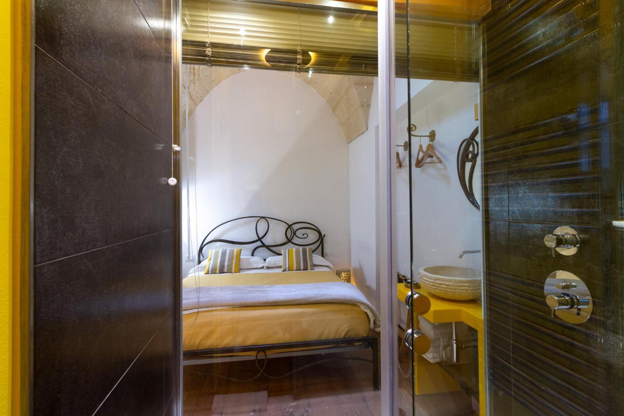 Le Nicchie Luxury Rooms Lecce Exterior foto